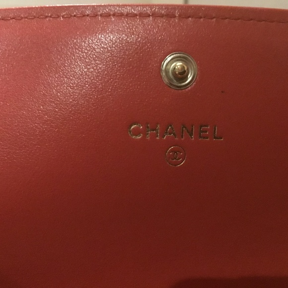 ♦️Chanel gorgeous red CC flap wallet made in Italy - Picture 4 of 4